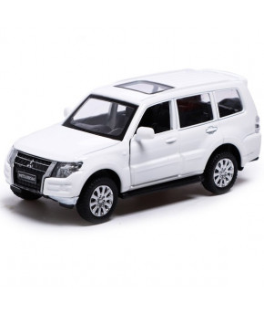 Модель Mitsubishi Pajero 4WD 1:43 инерционная белый (в коробке)