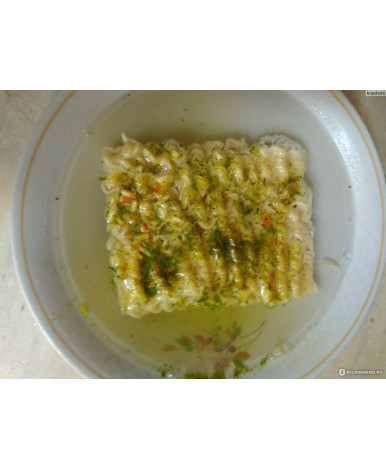 Вермишель Мивина с соусом и вкусом медовой курочки карри 82г